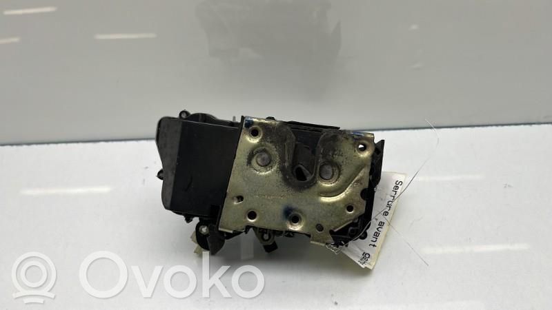 Peugeot 307 Zamek drzwi przednich 