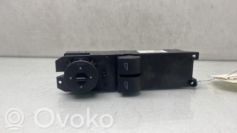 Ford Focus Electric window control switch 