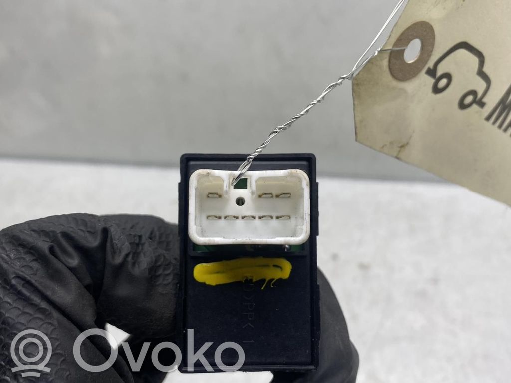 KIA Pro Cee'd I Electric window control switch 