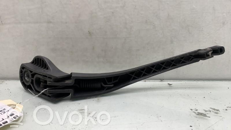 Peugeot 206 Braccio della spazzola tergicristallo posteriore
