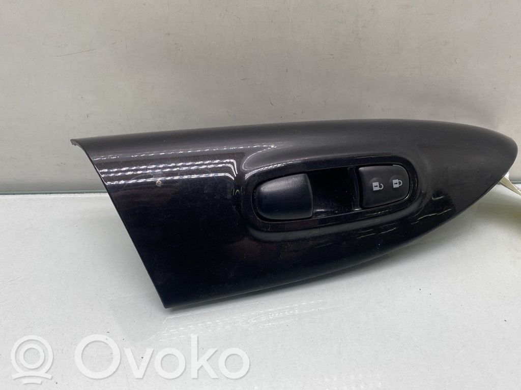 Nissan Juke I F15 Comutator comandă geamuri electrice