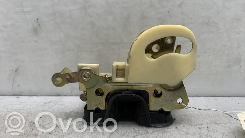 Opel Corsa B Cerradura de puerta delantera