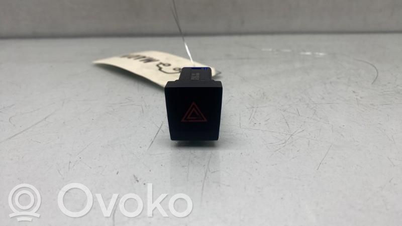 Comutator lumini pericol   6F09532351QB