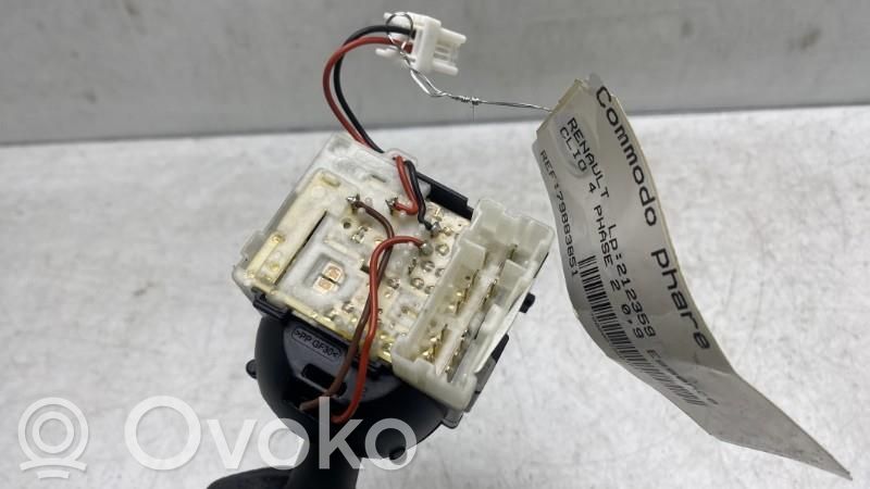 Renault Clio IV Indicator stalk 