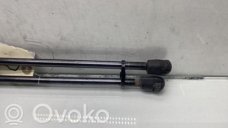 Ford Mondeo MK V Tailgate/trunk strut/damper 