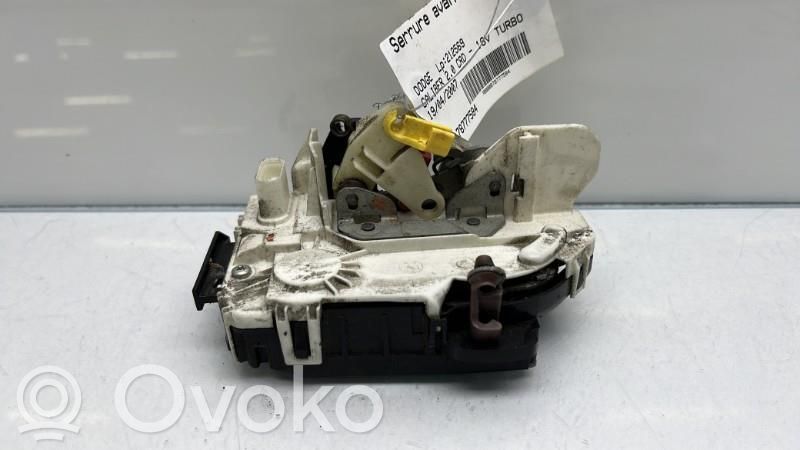 Dodge Caliber Etuoven lukko 
