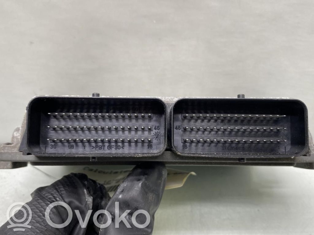 Renault Clio II Engine control unit/module 
