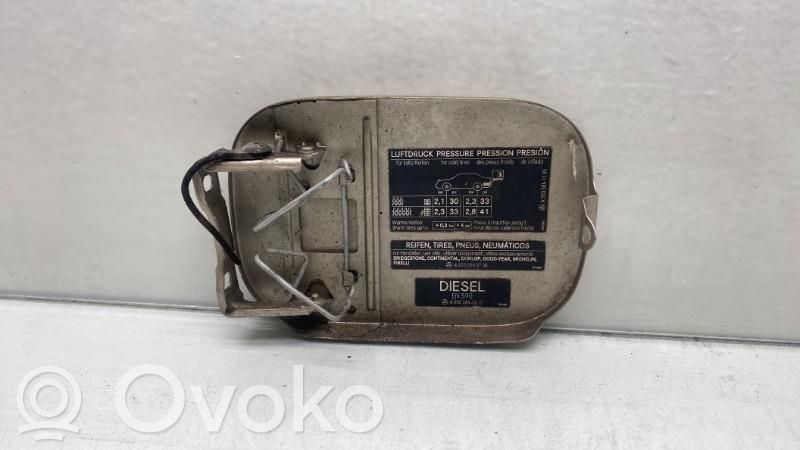 Mercedes-Benz C W203 Sportello del serbatoio del carburante