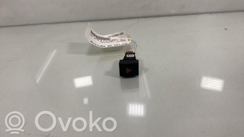 Peugeot 3008 I Interruttore luci di emergenza