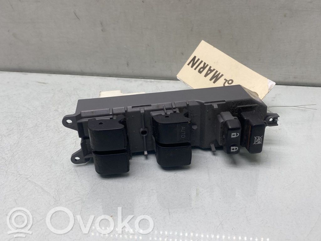 Toyota Yaris Interruptor del elevalunas eléctrico 