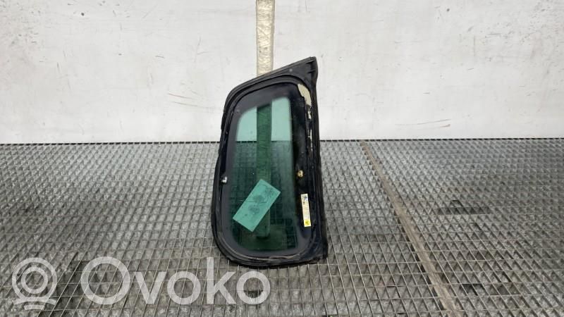 Volkswagen Tiguan Vitre latérale arrière 