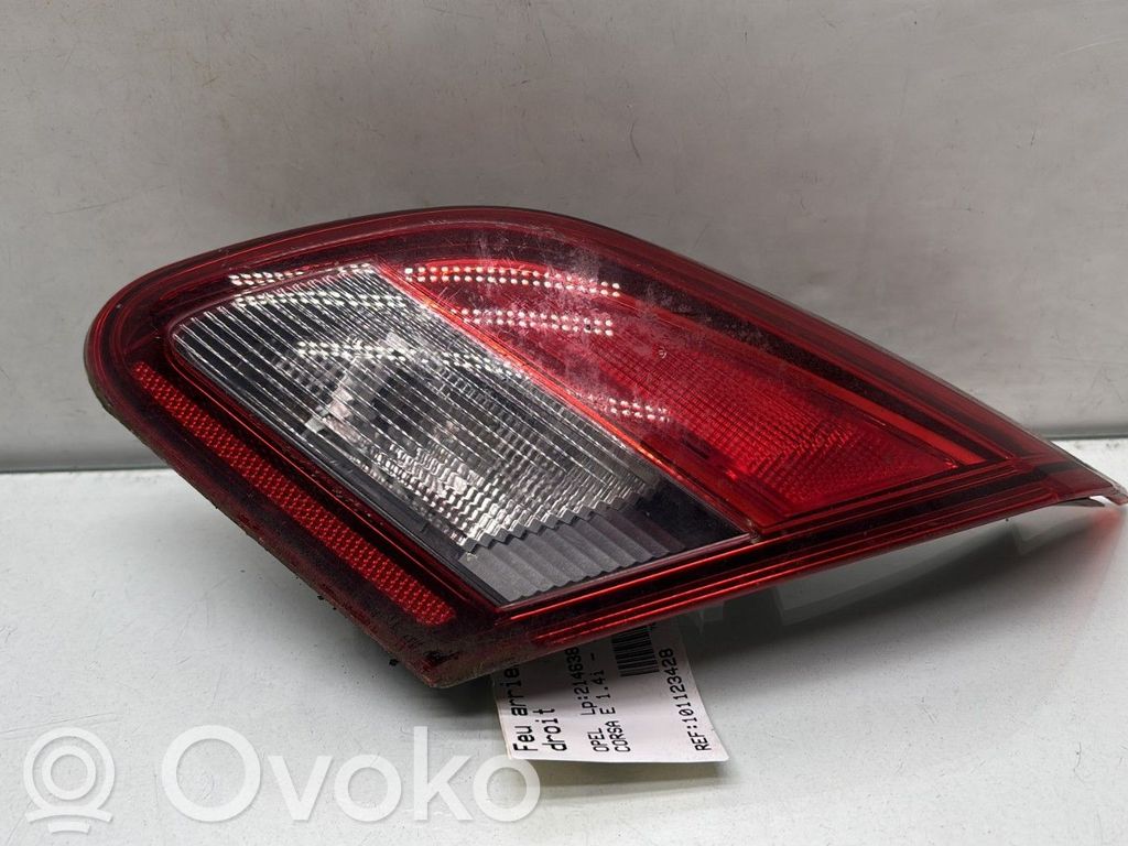 Opel Corsa E Tailgate rear/tail lights 