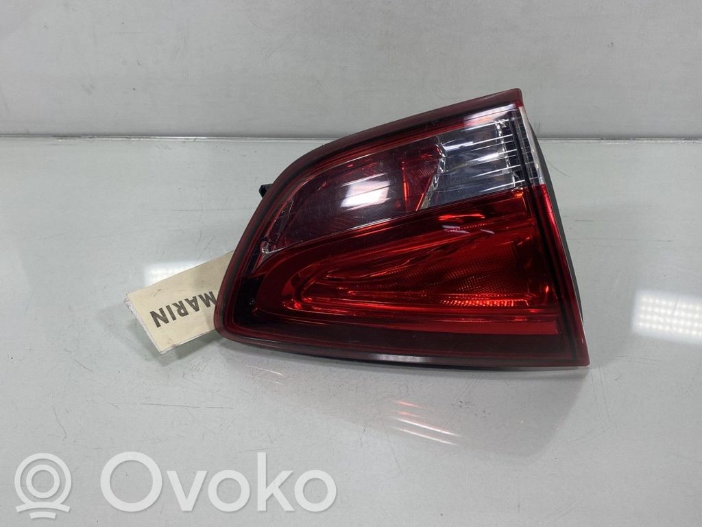 Renault Clio IV Takaluukun takavalot 