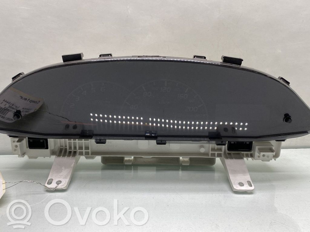 Toyota Yaris Compteur de vitesse tableau de bord