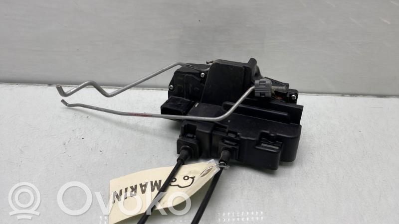 Chevrolet Captiva Priekšpusē slēdzene 