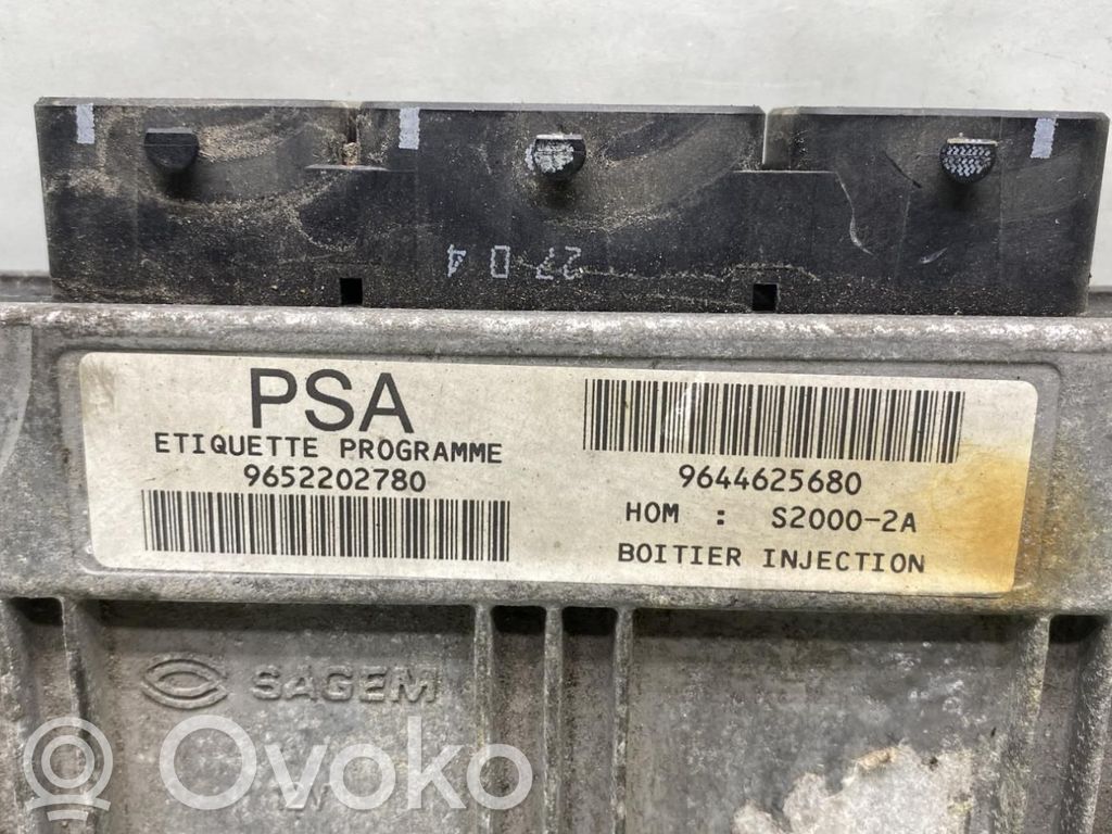 Peugeot 206 Engine control unit/module 