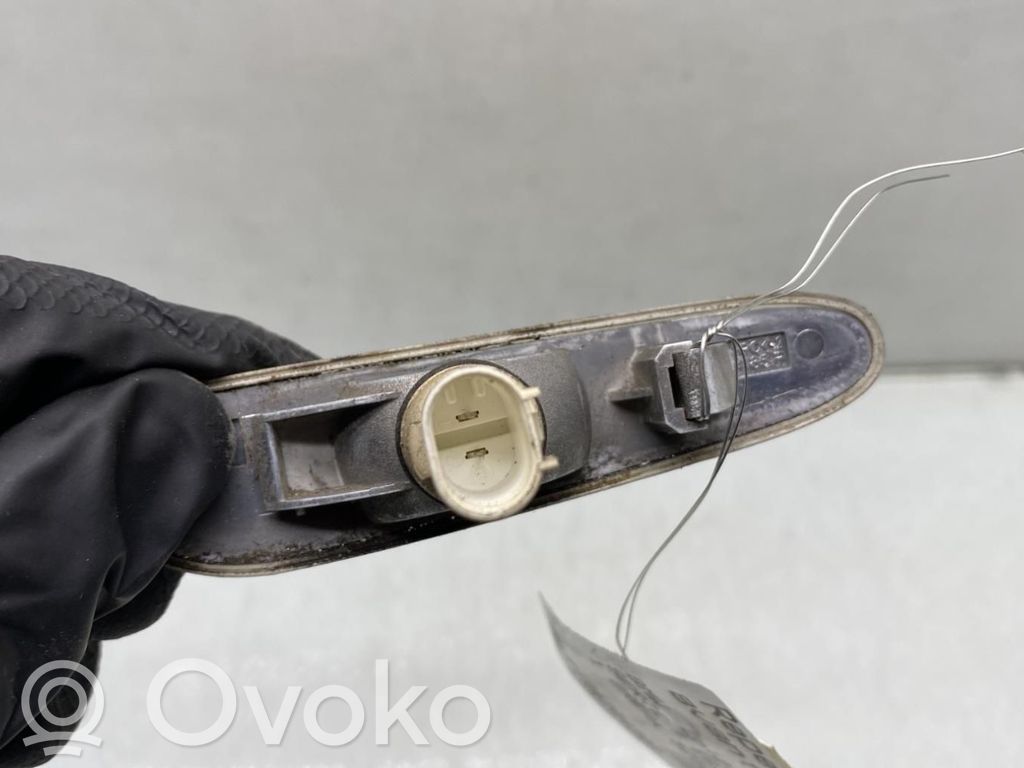 Front indicator light   63137165742