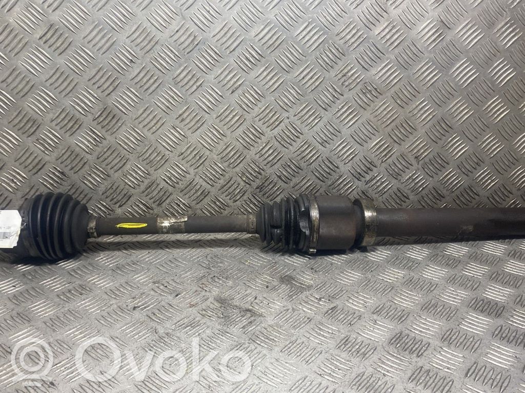 Ford Focus Priekinis pusašis 