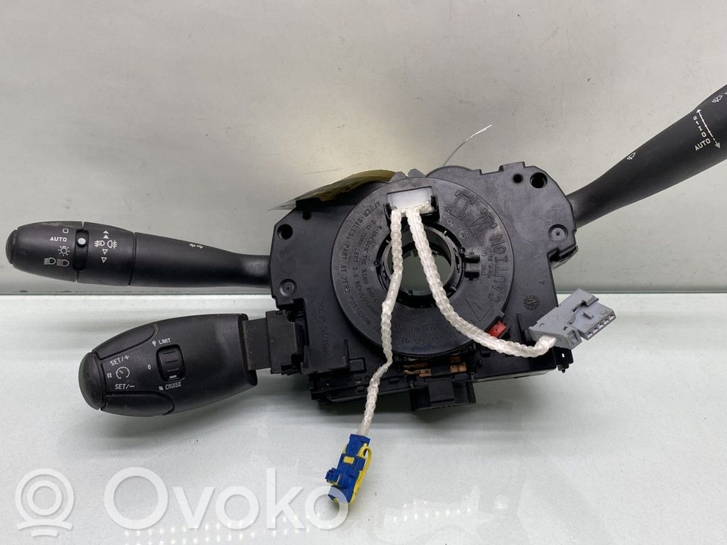 Peugeot 308 Wiper turn signal indicator stalk/switch 