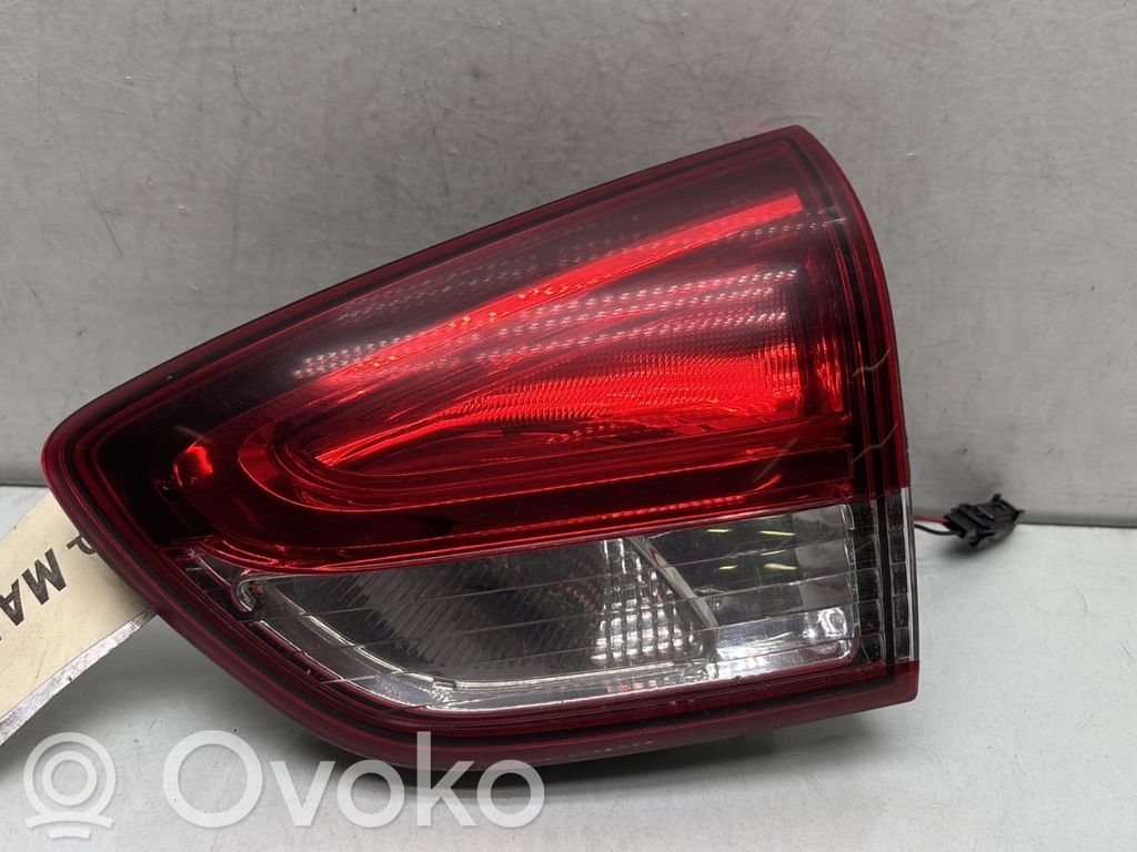 Renault Clio IV Luces portón trasero/de freno 