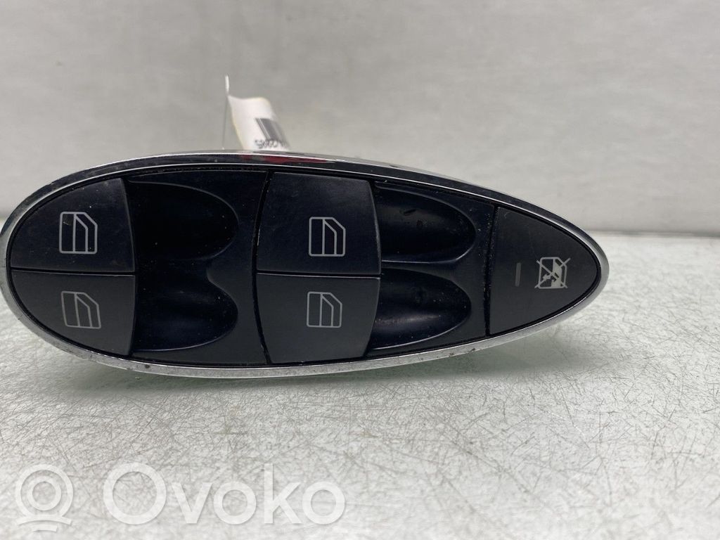 Mercedes-Benz E W211 Przyciski szyb 