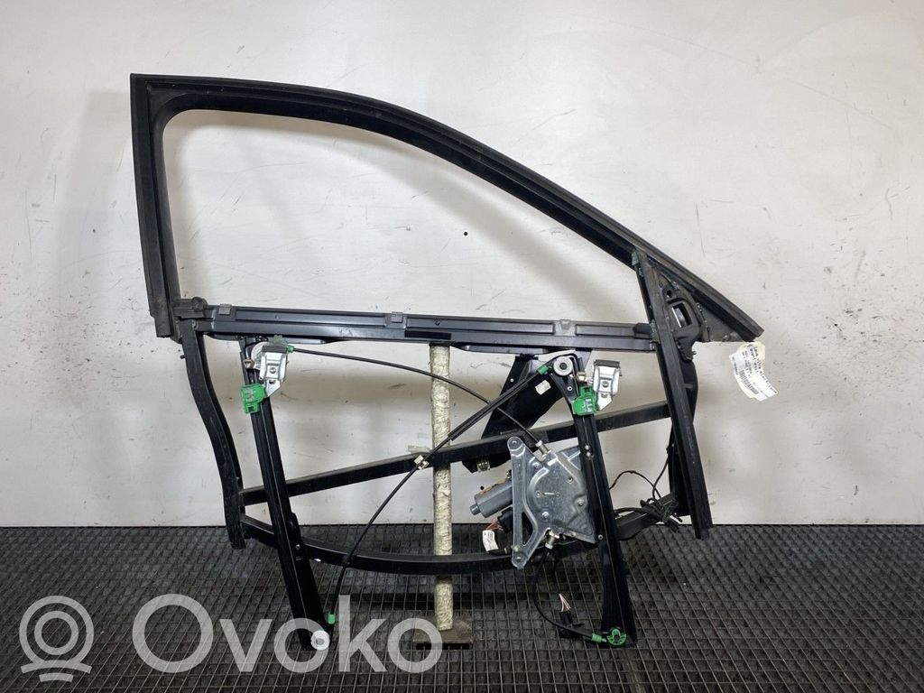Audi A4 S4 B5 8D Macara ușă față cu motor