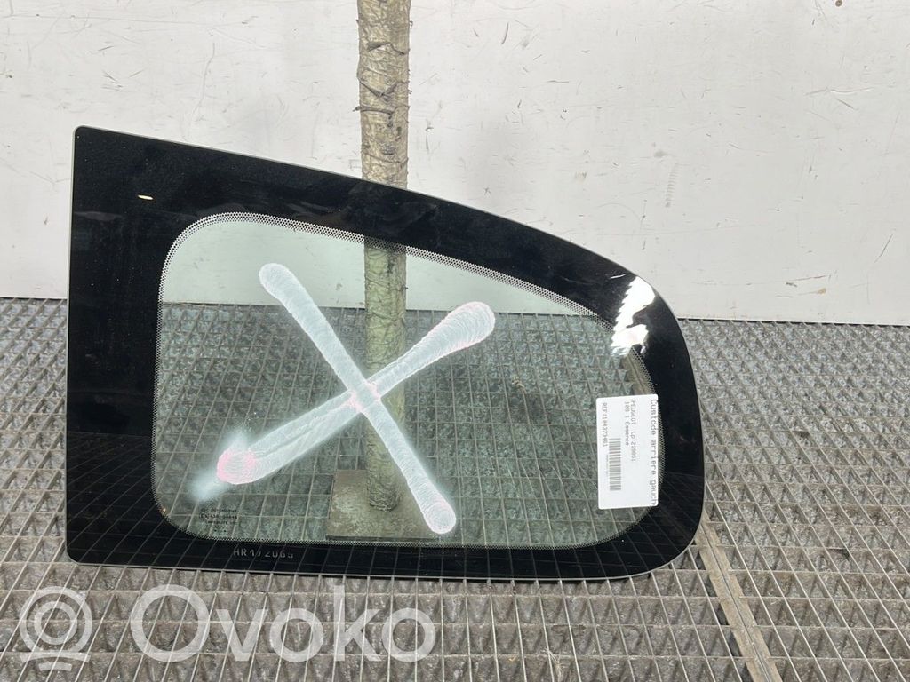 Peugeot 108 Geam lateral spate 