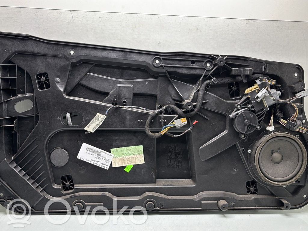 Ford Fiesta Regulador de puerta delantera con motor