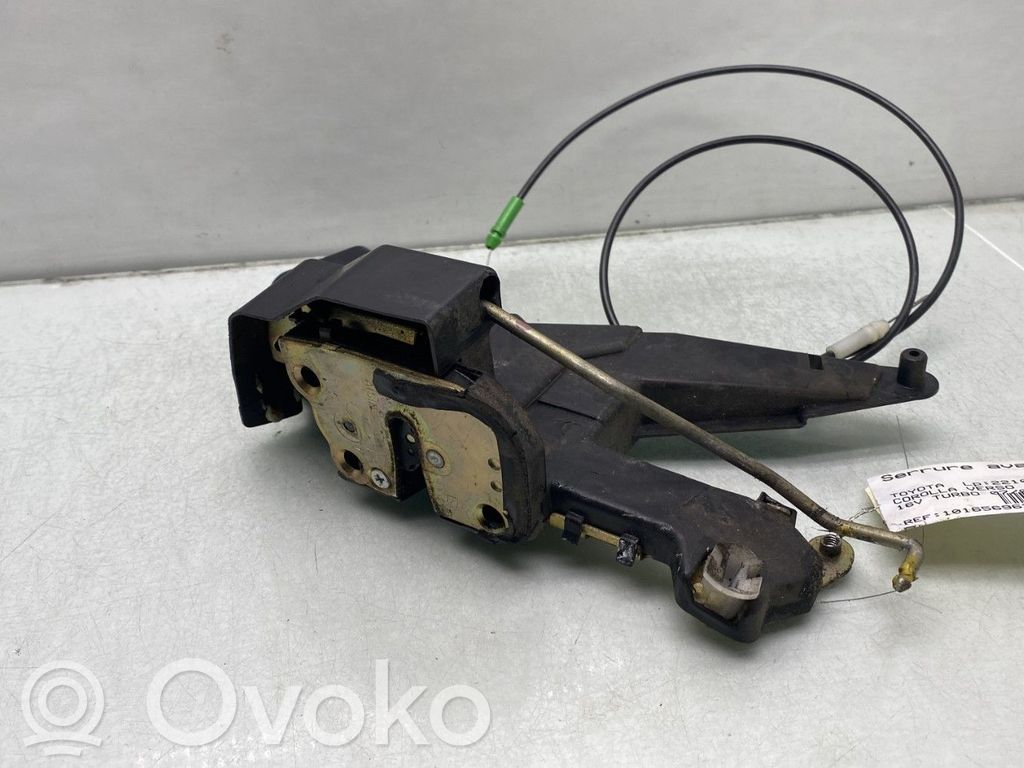 Toyota Corolla Verso E121 Front door lock 