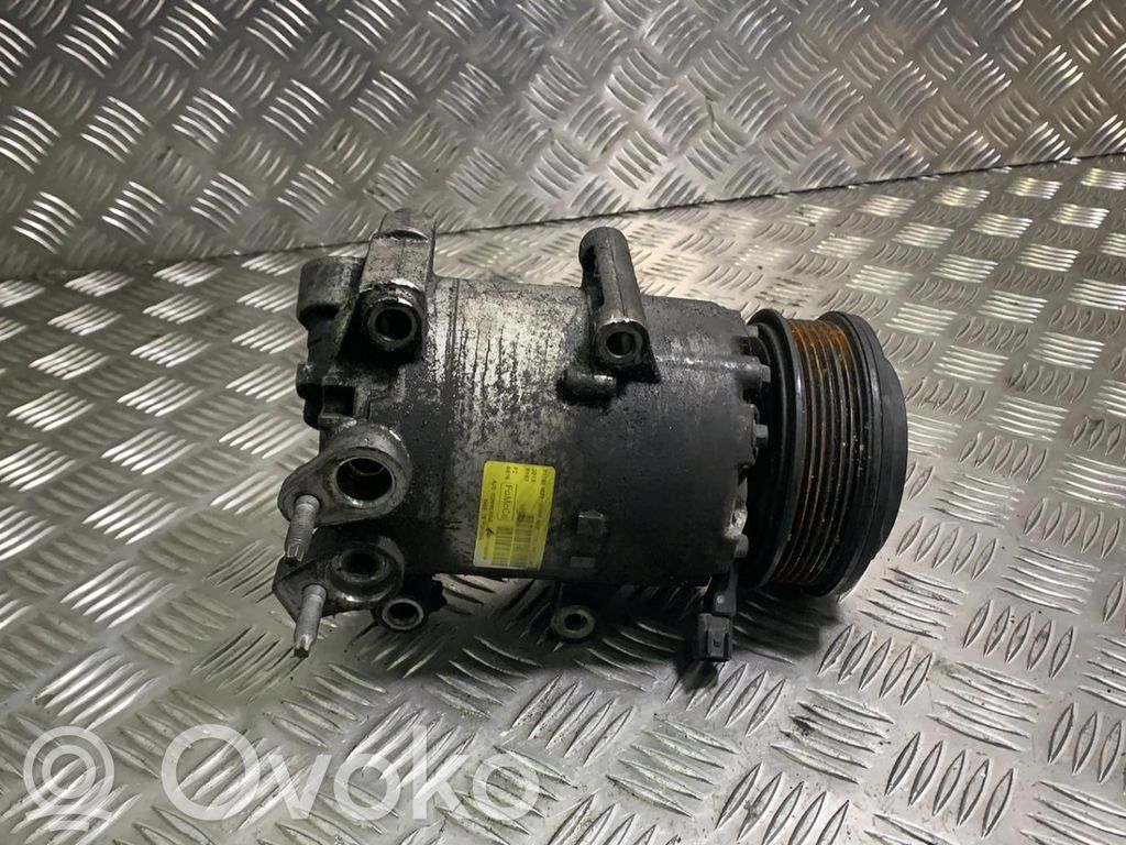 Ford Focus Ilmastointilaitteen kompressorin pumppu (A/C) 