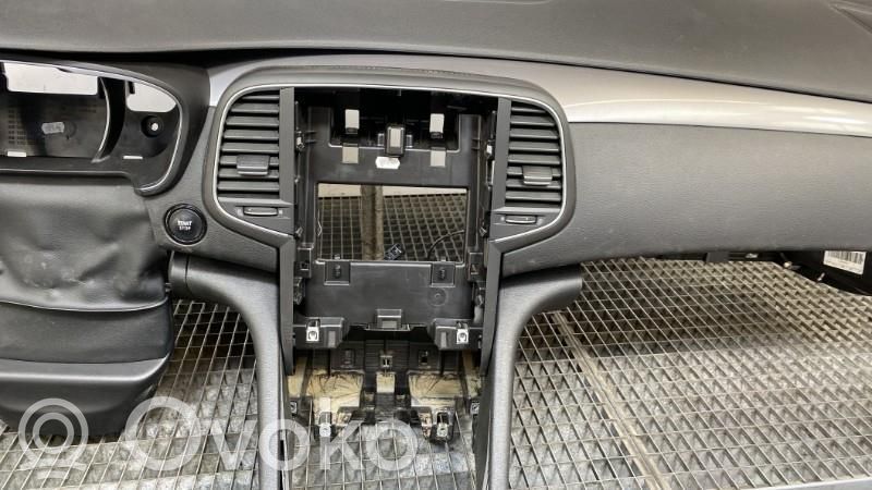 Renault Talisman Kojelauta 