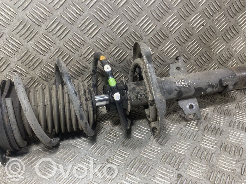 Renault Megane IV Ammortizzatore anteriore con molla elicoidale 