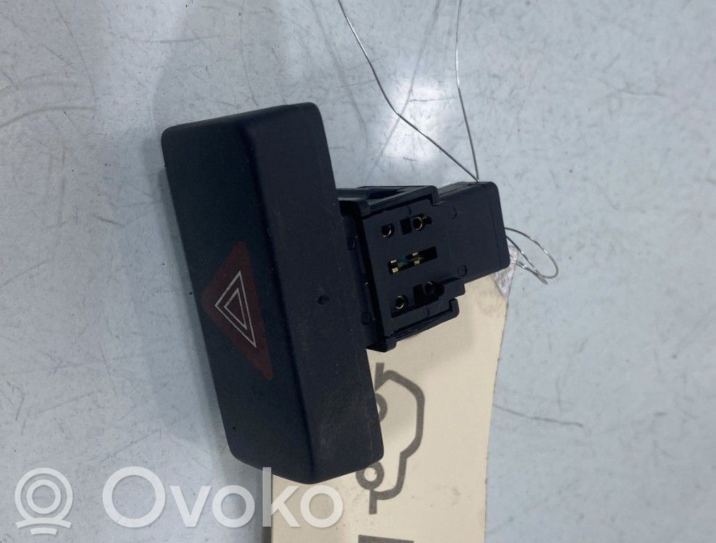 Comutator lumini pericol   37430M68K00P4Z