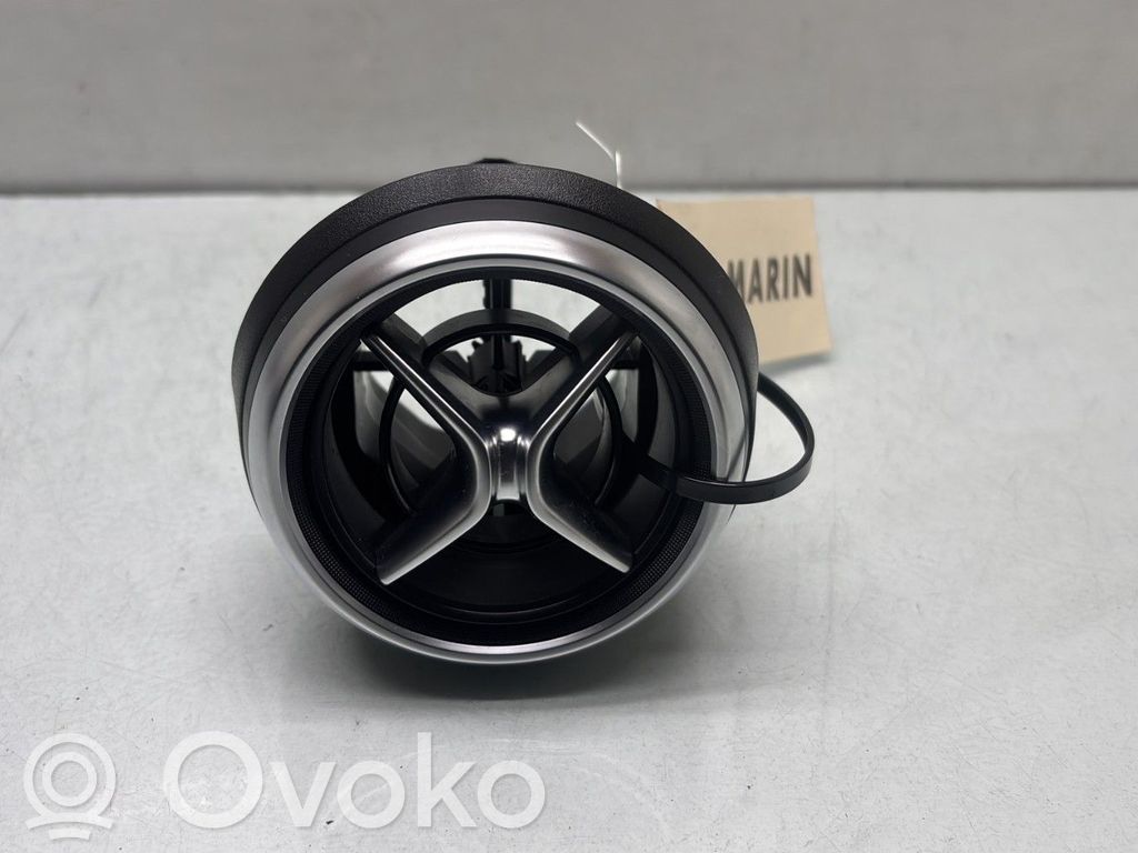 Mercedes-Benz A W176 Garniture, panneau de grille d'aération latérale