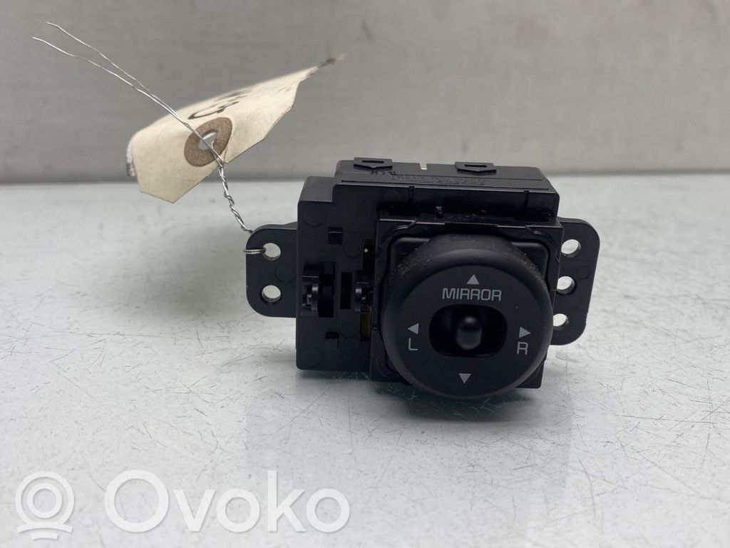 KIA Ceed Wing mirror switch 