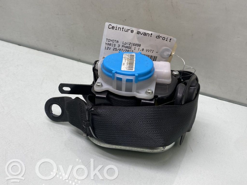 Toyota Yaris Hebilla del cinturón delantero 