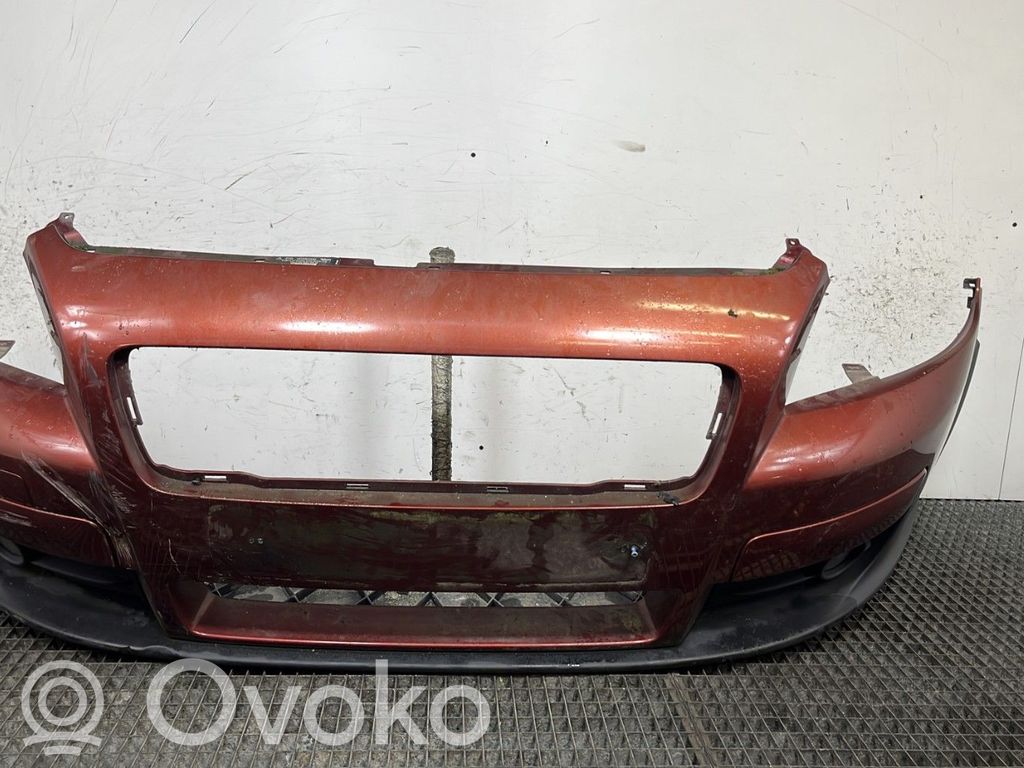 Volvo C30 Передний бампер 