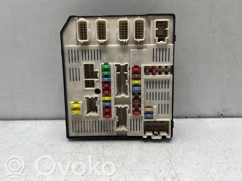 Renault Laguna III Fuse box set 