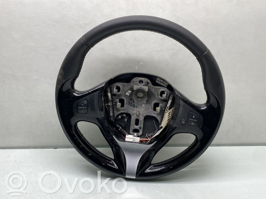Renault Clio IV Volant 