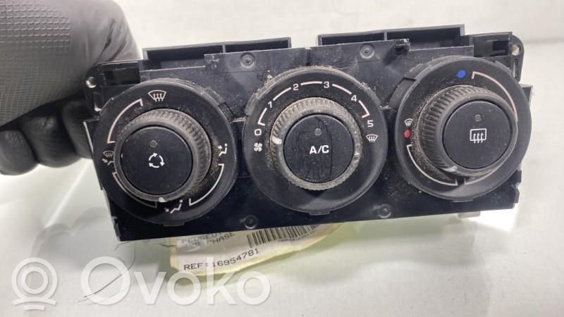 Peugeot 308 Climate control unit 