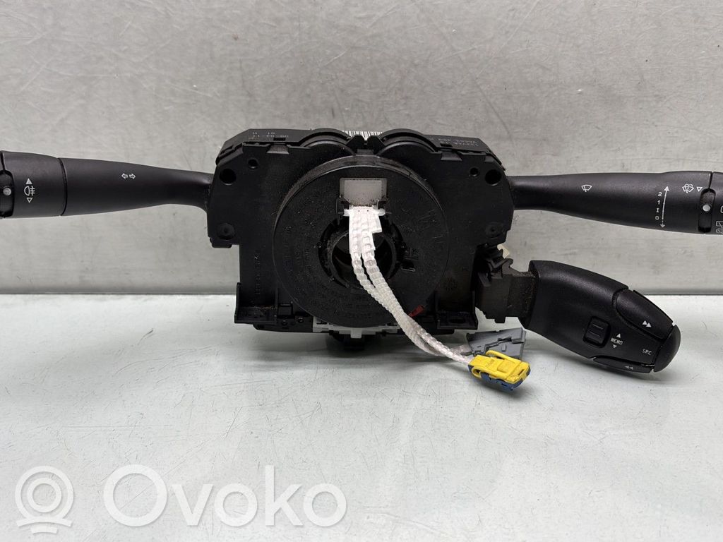 Peugeot Partner Wiper turn signal indicator stalk/switch 