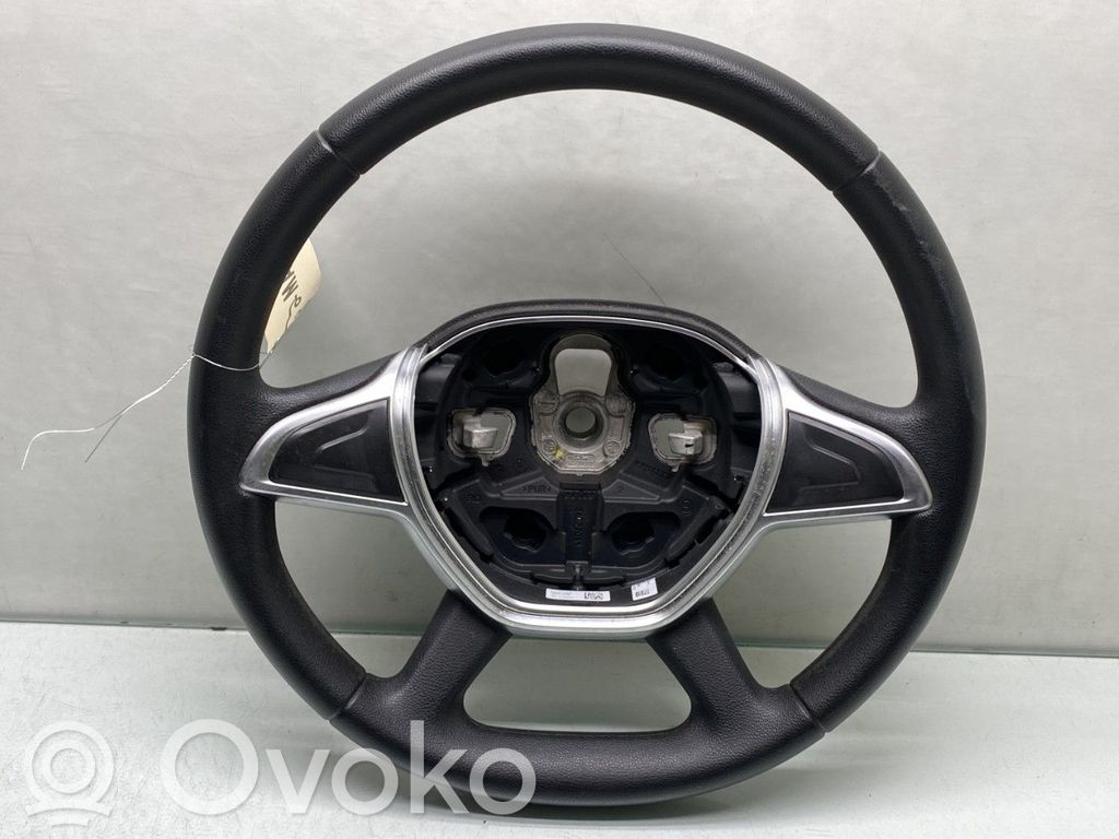 Dacia Sandero Ohjauspyörä 