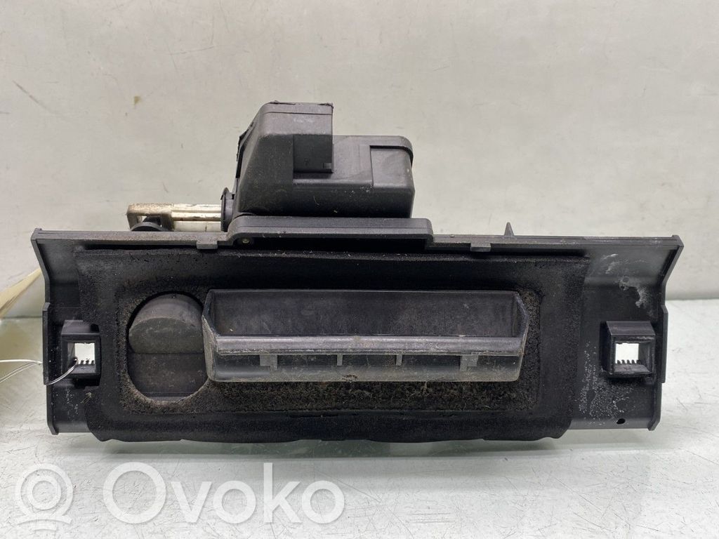 Peugeot 206 Tailgate opening switch 