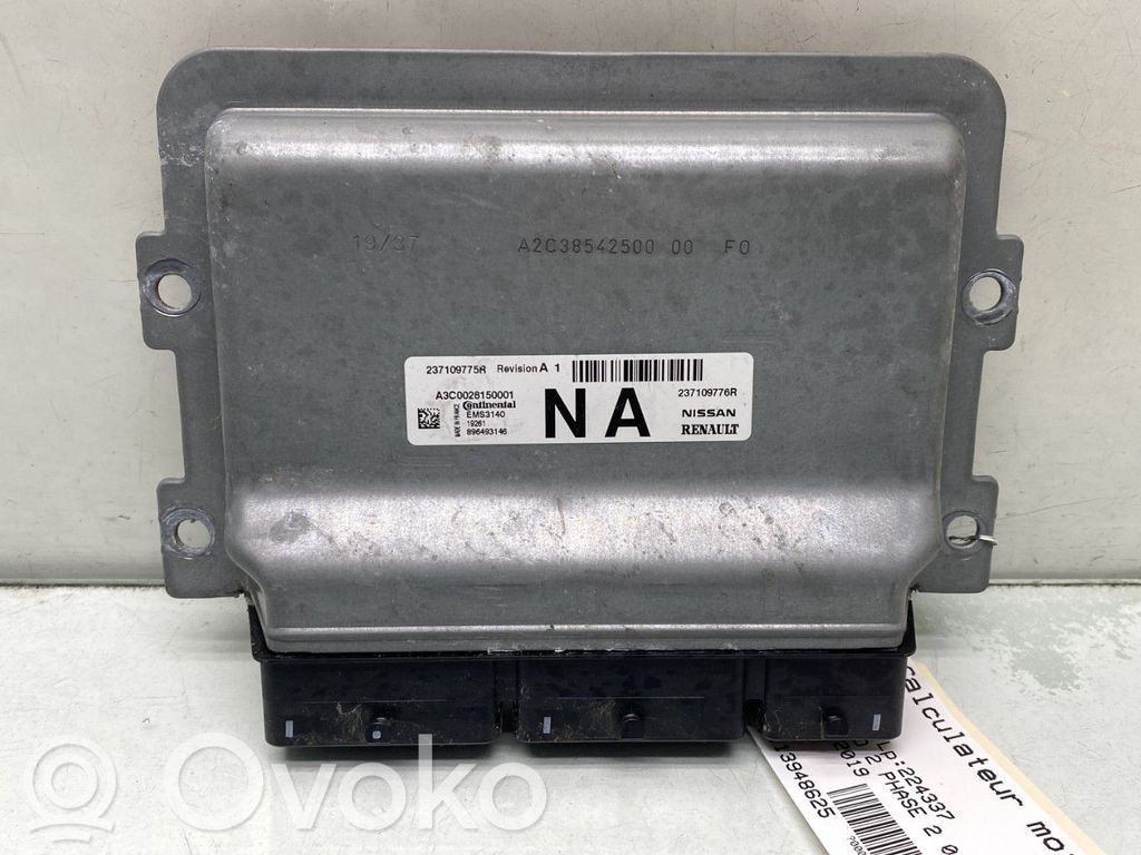 Dacia Sandero Engine control unit/module 