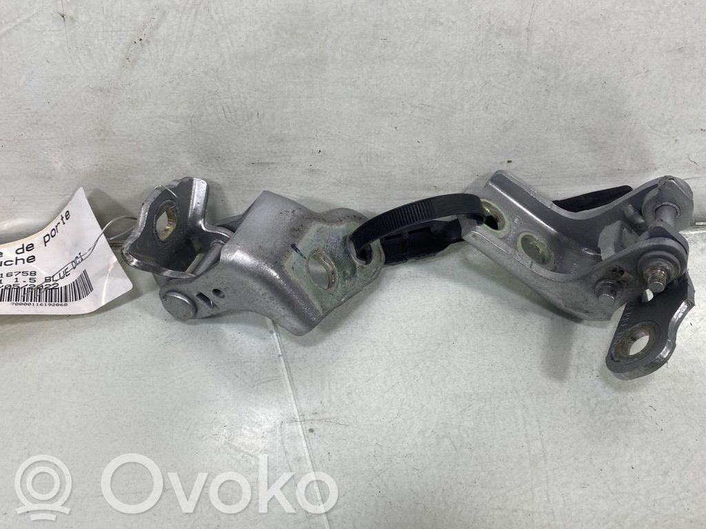 Renault Clio V Front door upper hinge 