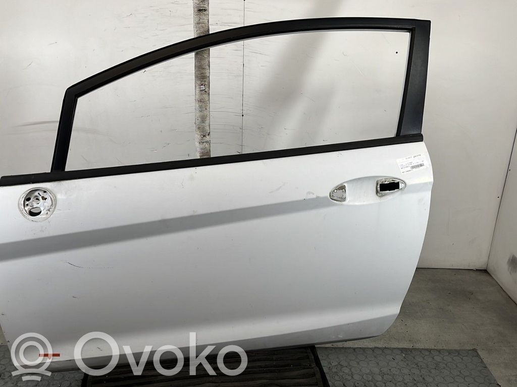 Etuovi   1806118