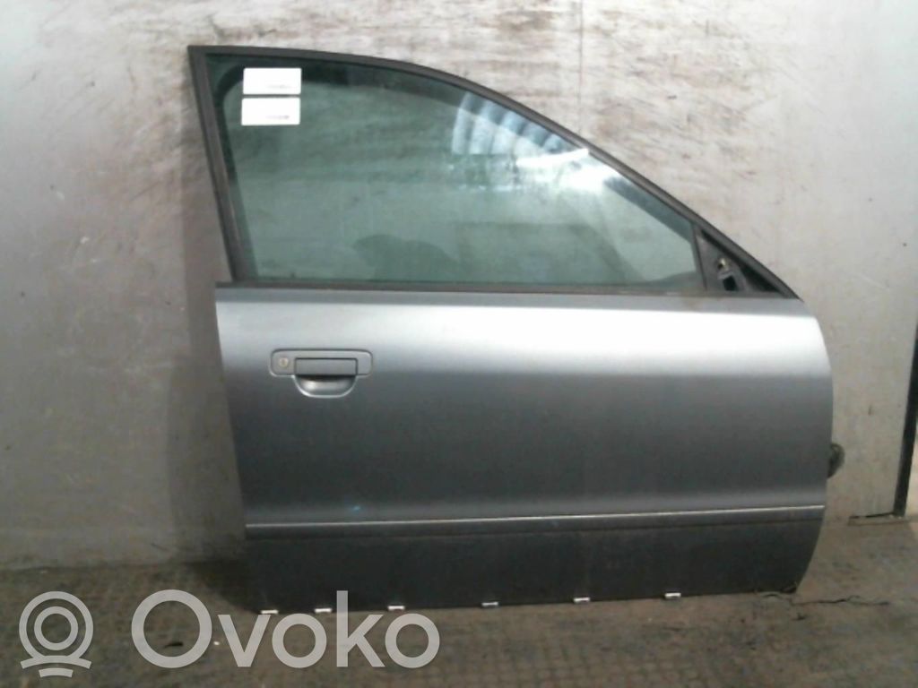 Audi A4 S4 B5 8D Puerta delantera 