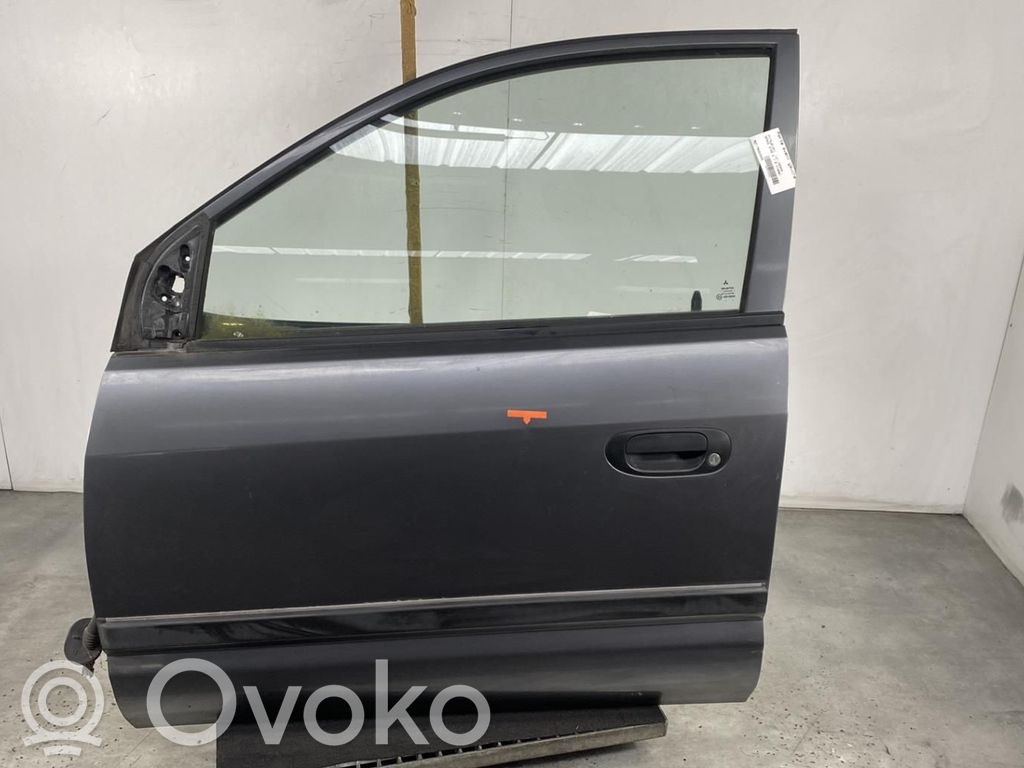 Mitsubishi Space Star Puerta delantera 