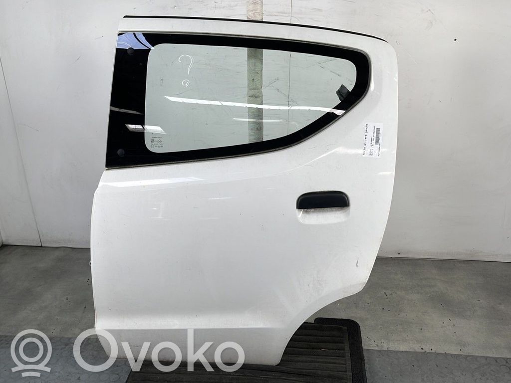 Suzuki Alto Puerta trasera 