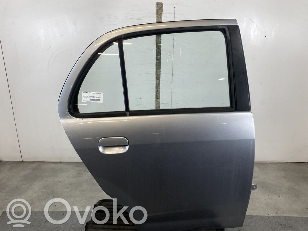 Daihatsu Trevis Puerta trasera 